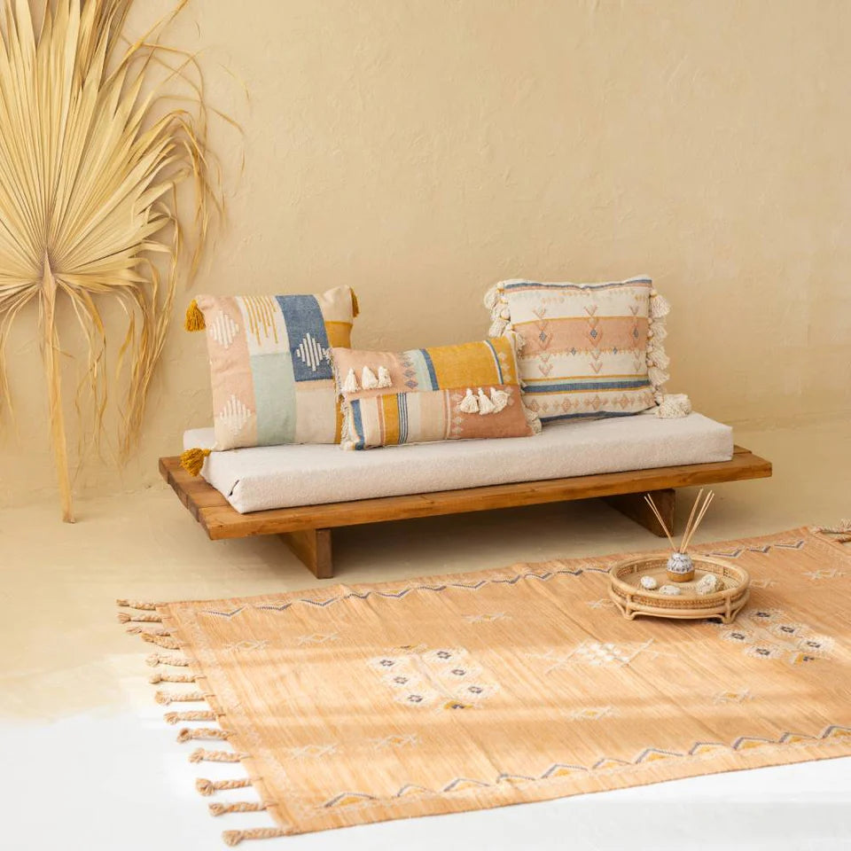 Hand - Woven Cotton  Rug   | Kiara