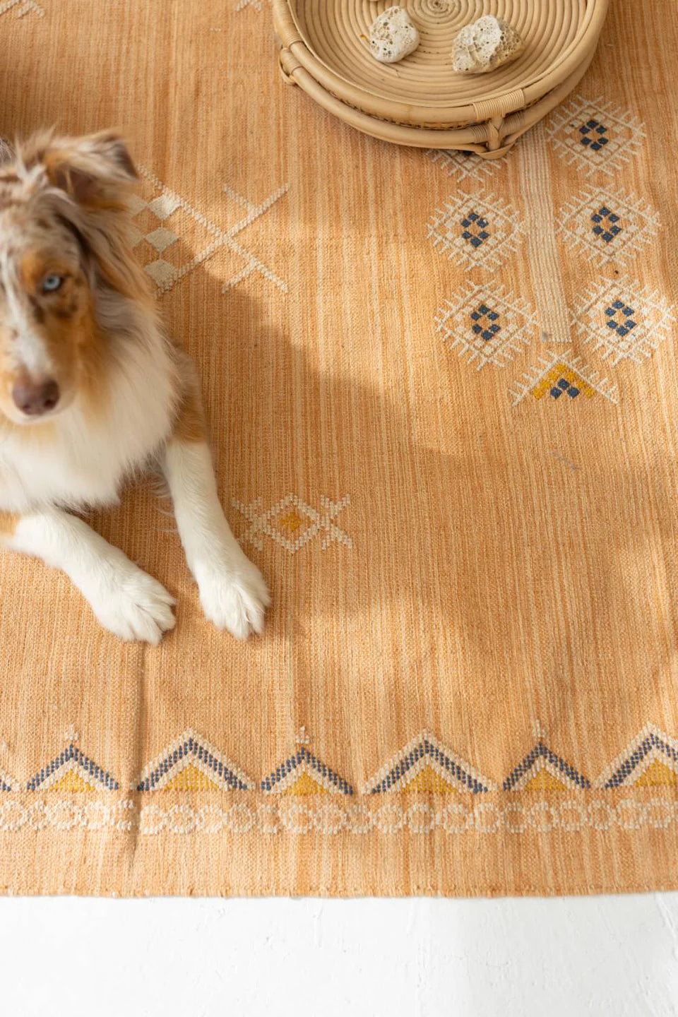 Hand - Woven Cotton  Rug   | Kiara